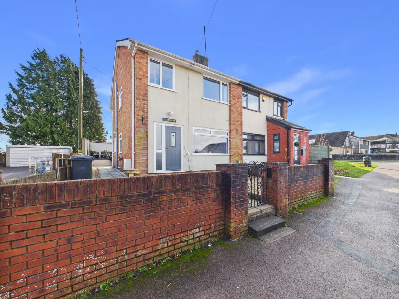4 bed house for sale, High Street, Bream, GL15