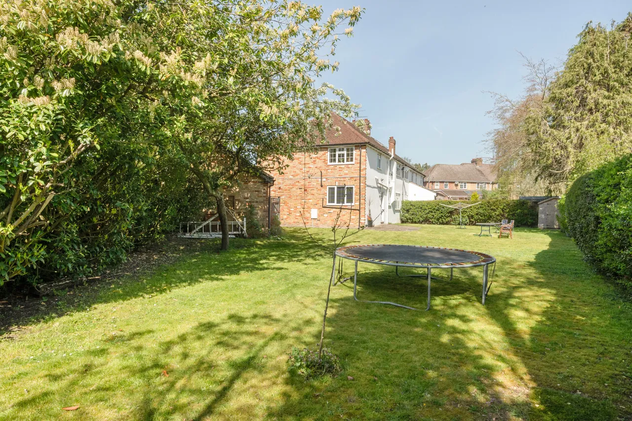 Elizabeth Way, Stoke Poges, SL2, photo 19