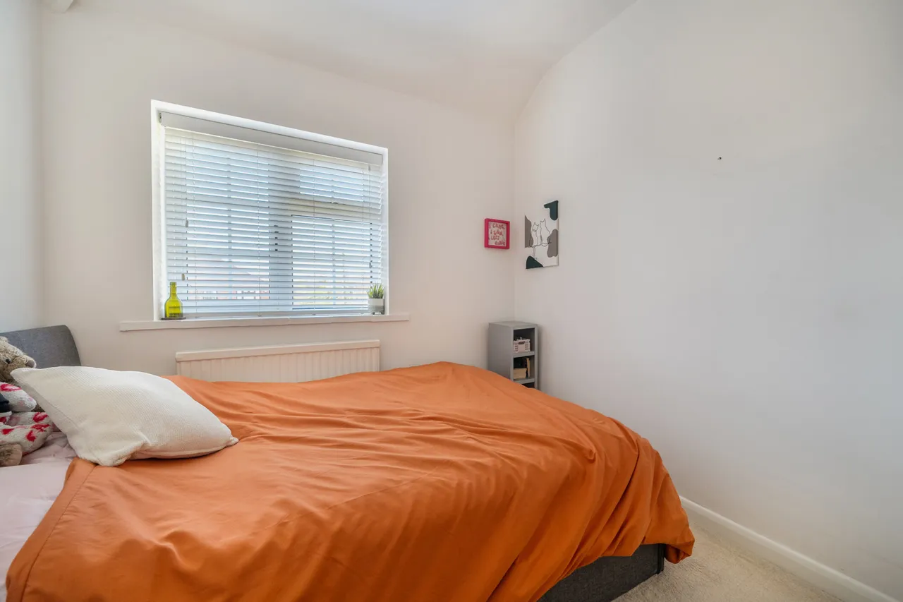 Elizabeth Way, Stoke Poges, SL2, photo 9