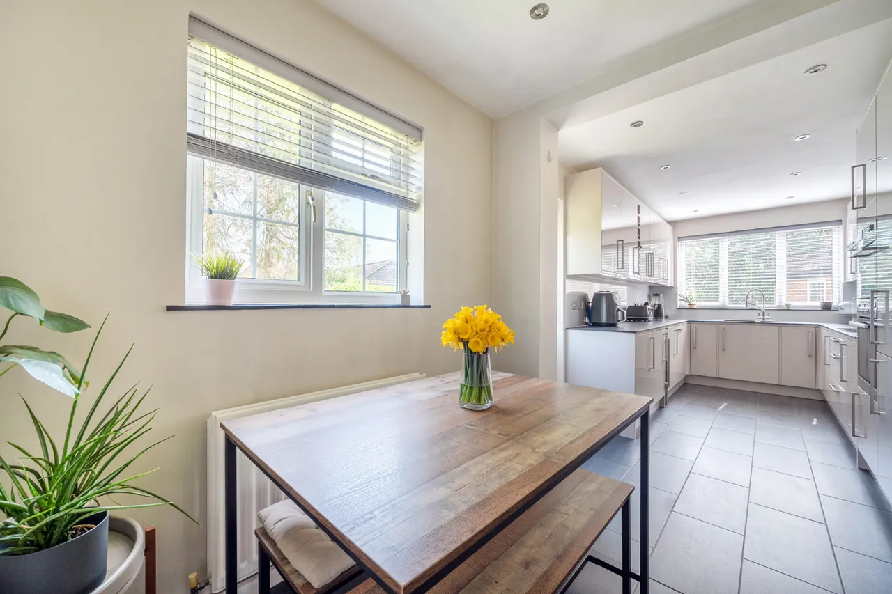 Elizabeth Way, Stoke Poges, SL2, photo 14