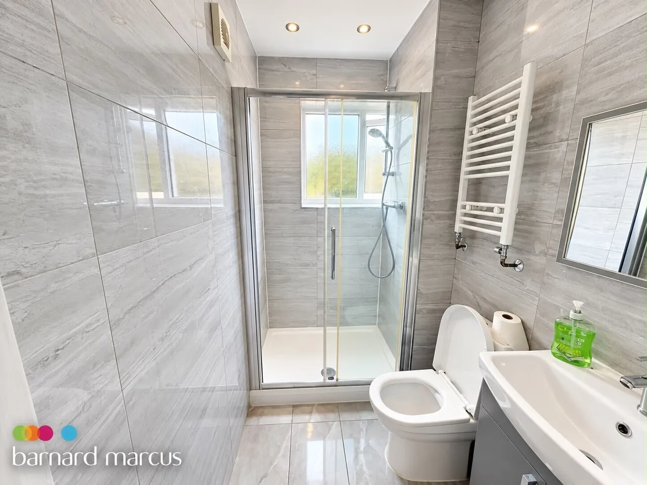 Tachbrook Road, Feltham, TW14, photo 4