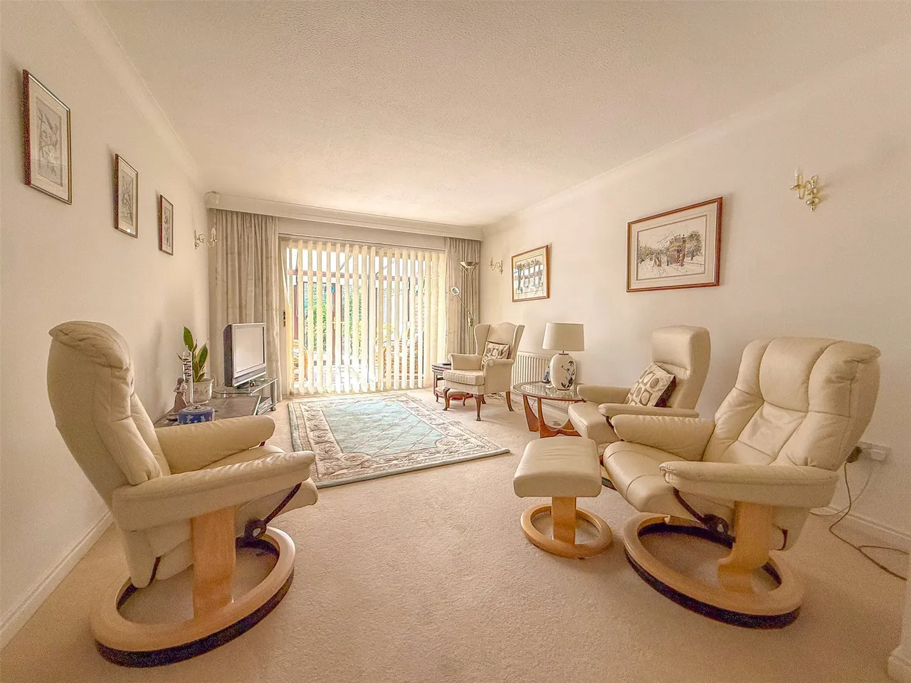 Woodley Gardens, Lymington, Hampshire, SO41, photo 5
