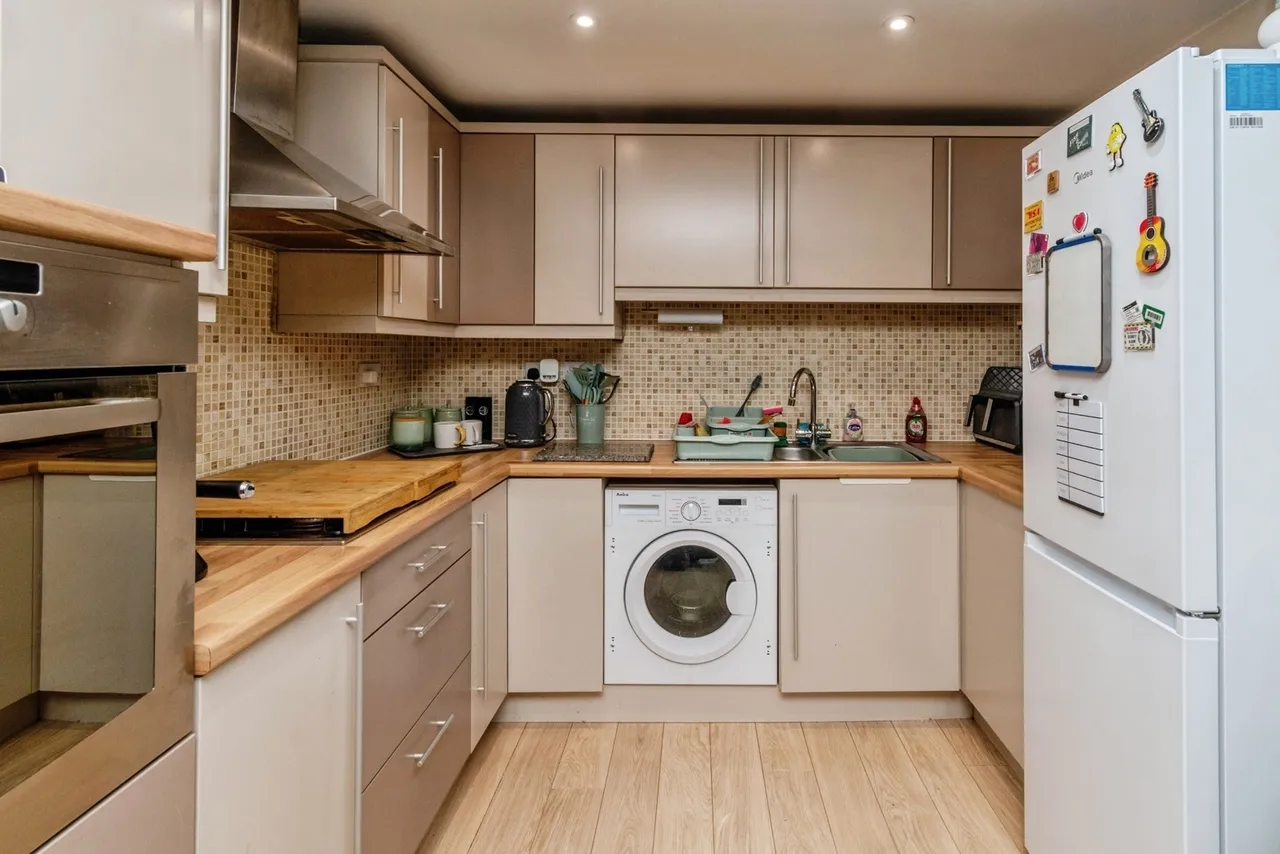 Woodland Court, Hednesford, Cannock, Staffordshire, WS12, photo 3