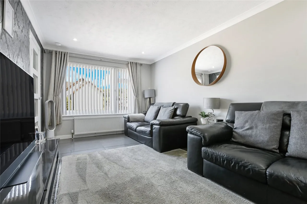 Gavin Place, Livingston, West Lothian, EH54, photo 5