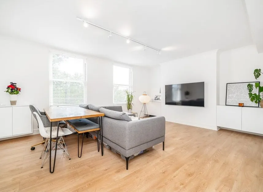 Goldhawk Road, Shepherds Bush, W12, photo 3