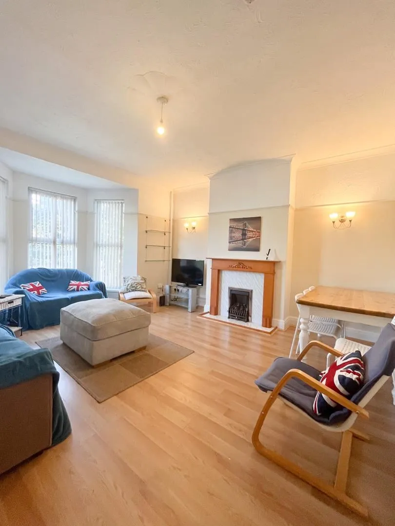 Alexandra Road, Mutley, photo 4