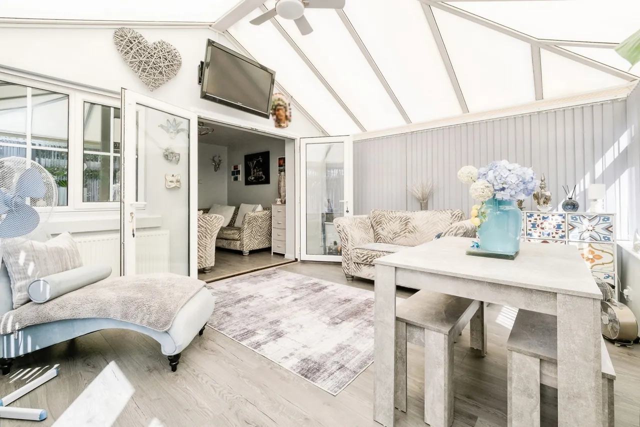 Retreat Way, Chigwell, Essex, IG7, photo 8