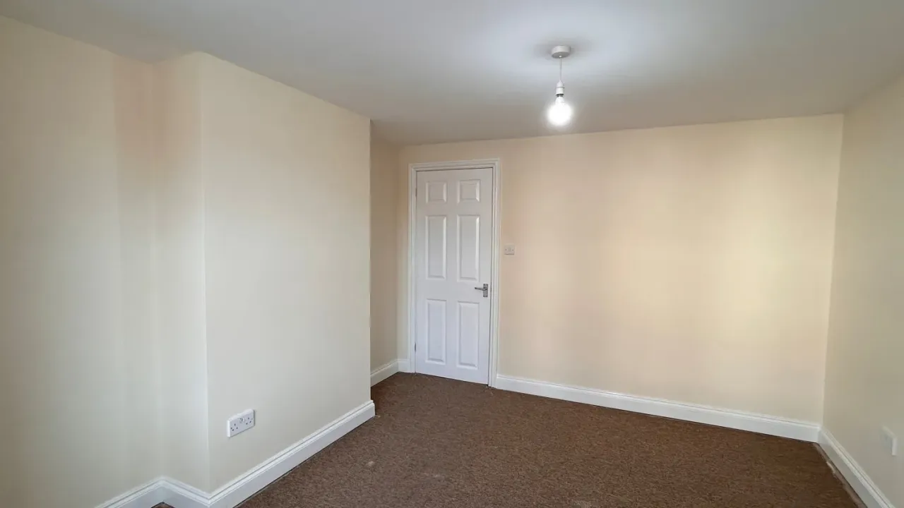 Brooklands Road, Bletchley, Milton Keynes, Buckinghamshire, MK2 2RN, photo 7