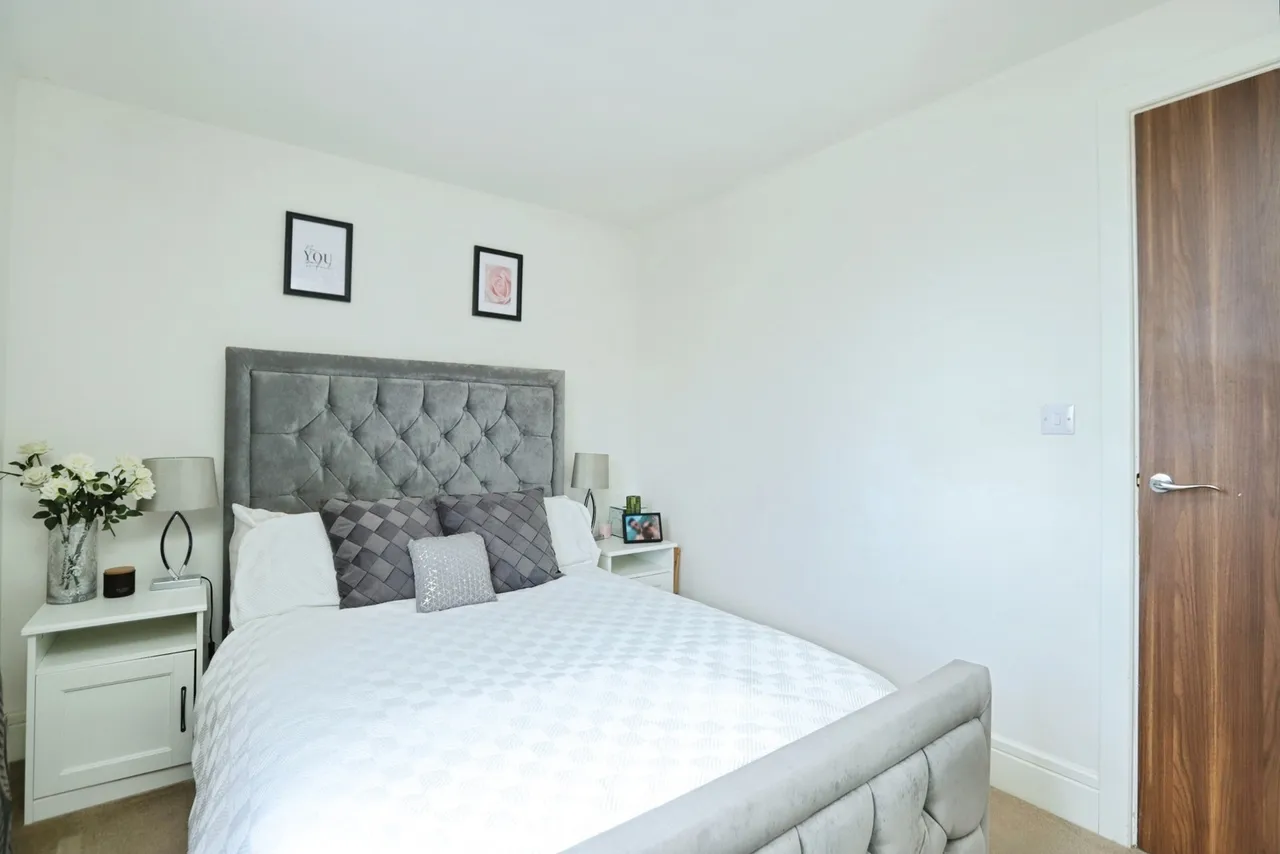 Thornham Meadows, South Yorkshire, S63, photo 10