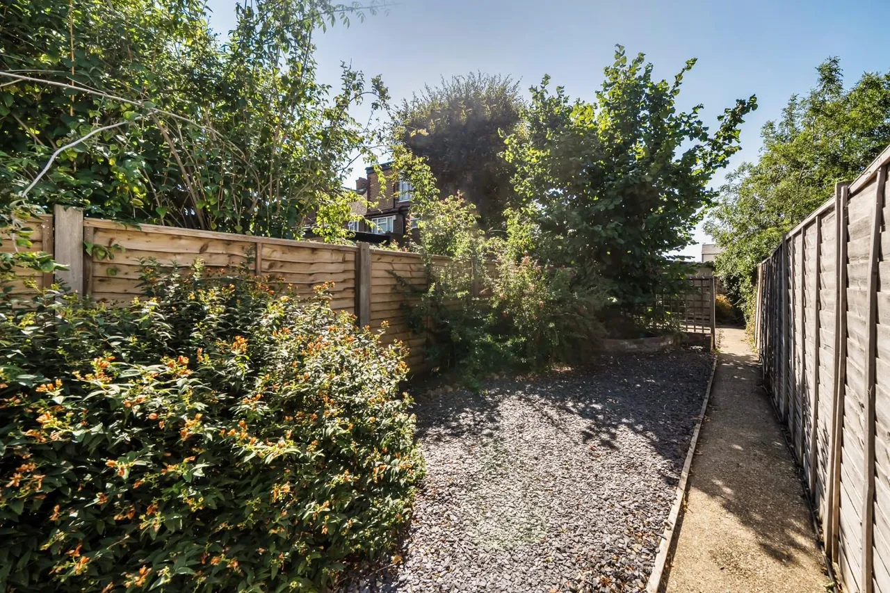 Maidenhead Road, Windsor, photo 10
