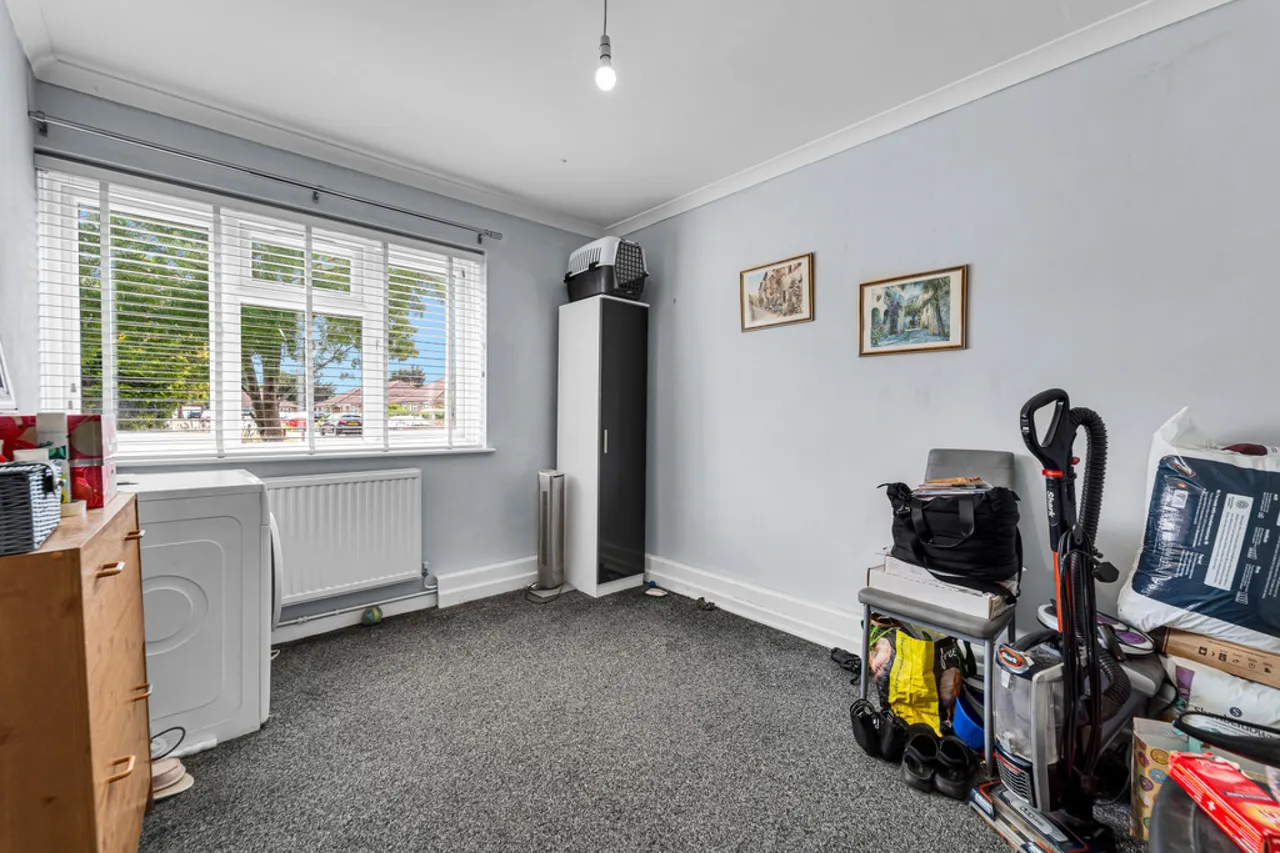 Warren Road, Ashford, photo 6
