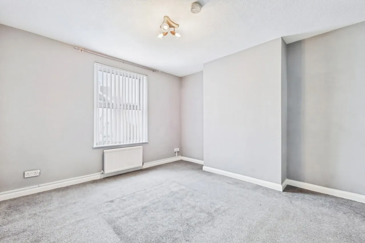 Cheriton Road, Folkestone, photo 6