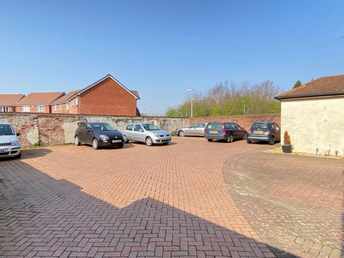 Church Road, Nuneaton, CV10, photo 10