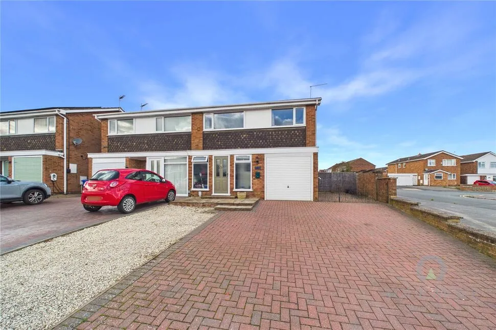 3 bed house for sale — Smither Way, Bugbrooke, Northamptonshire, NN7
