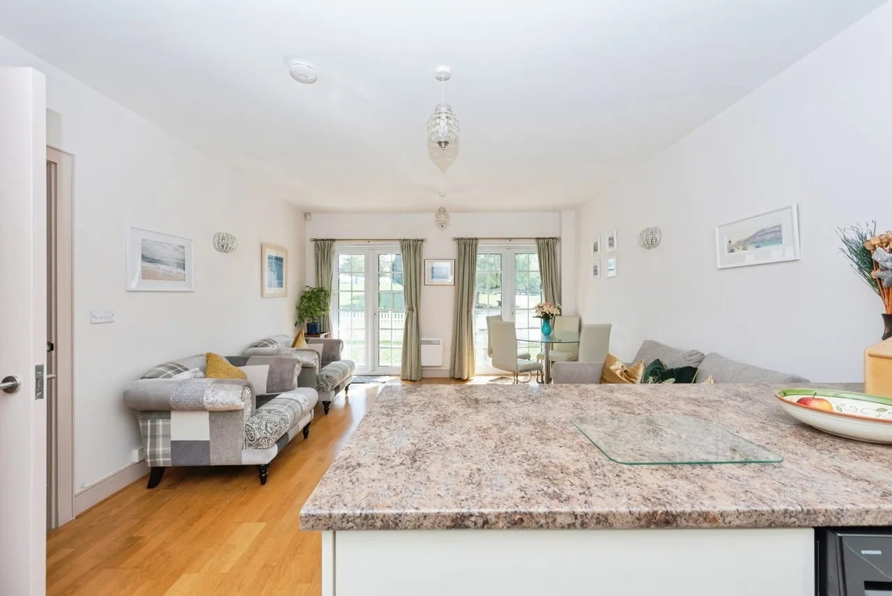Lewiston Close, Worcester Park, KT4, photo 12