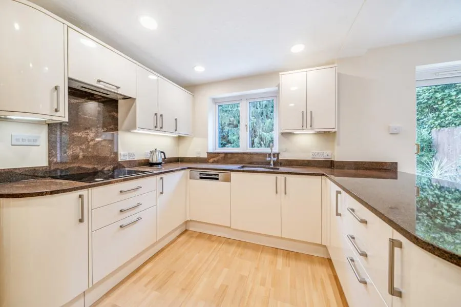 The Burlings, Ascot, SL5, photo 6
