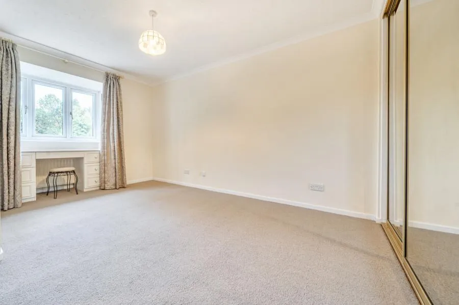 The Burlings, Ascot, SL5, photo 11