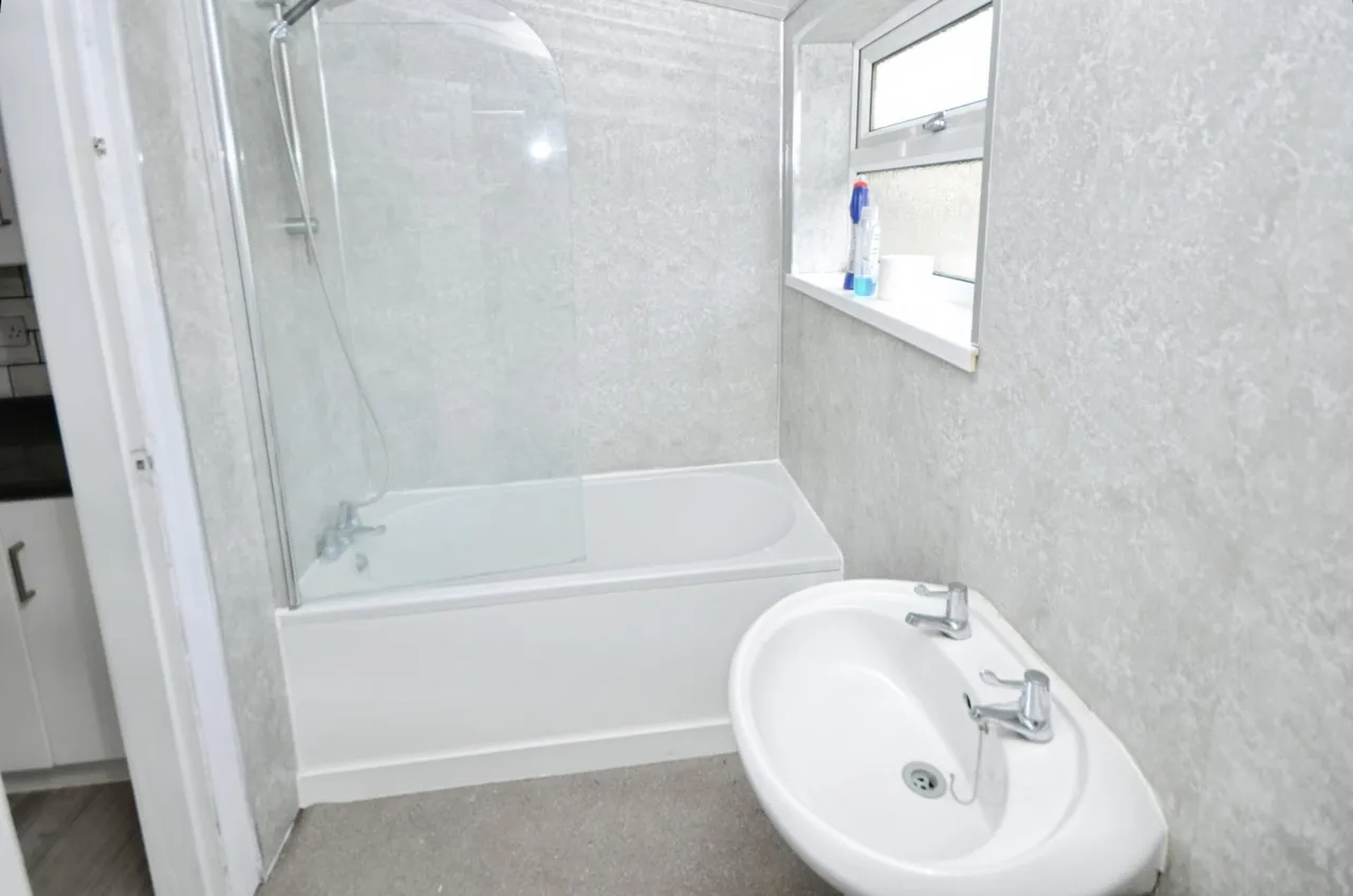 Roberts Street, Grimsby, DN32, photo 8