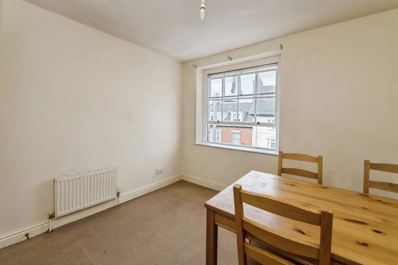High Street, Honiton, EX14, photo 12
