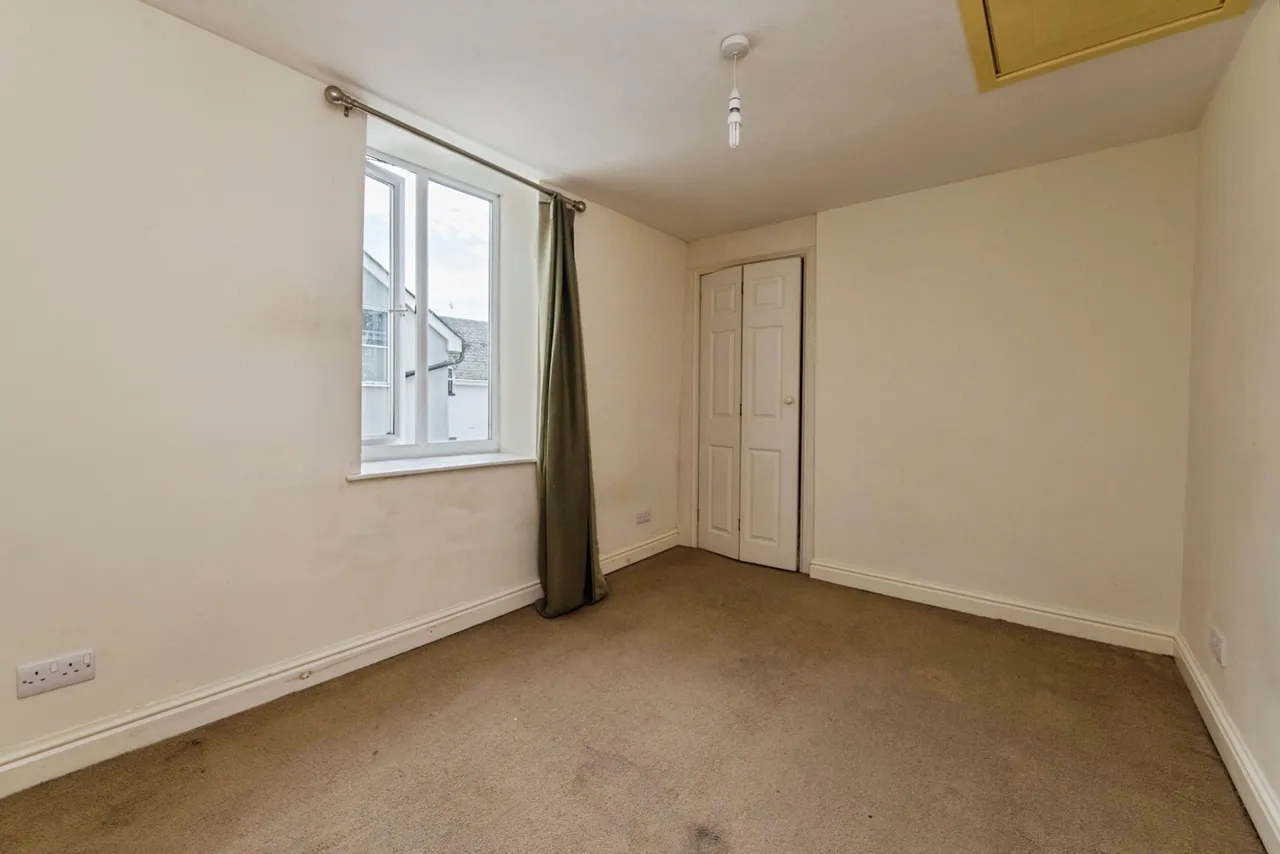 High Street, Honiton, EX14, photo 9