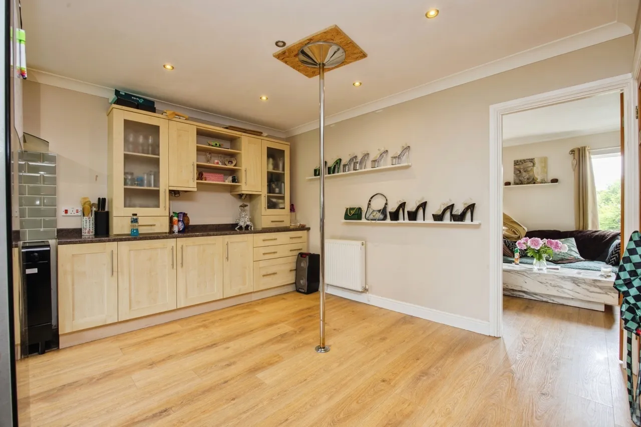 Burden Close, Bodmin, PL31, photo 11