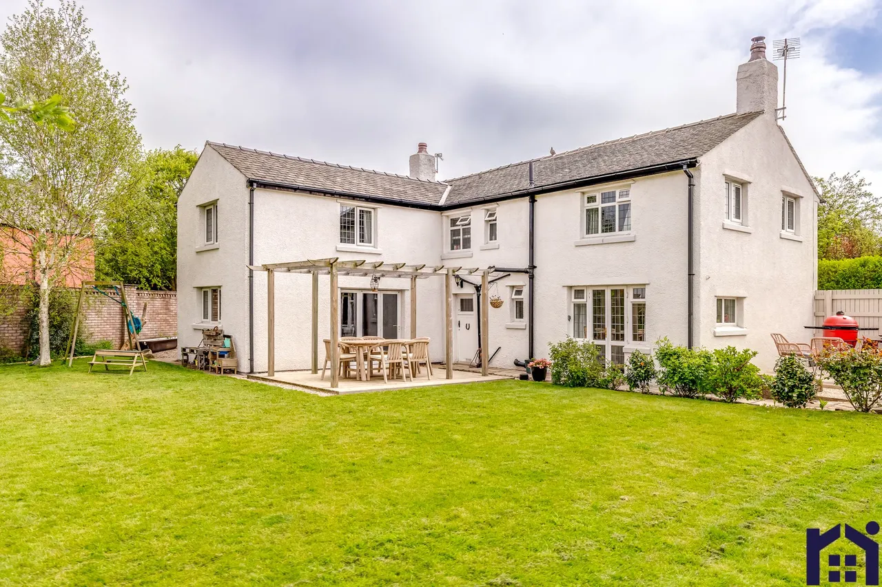 5 bed house for sale — Green Cottage Woodhart Lane, Eccleston, Chorley, PR7 5TB