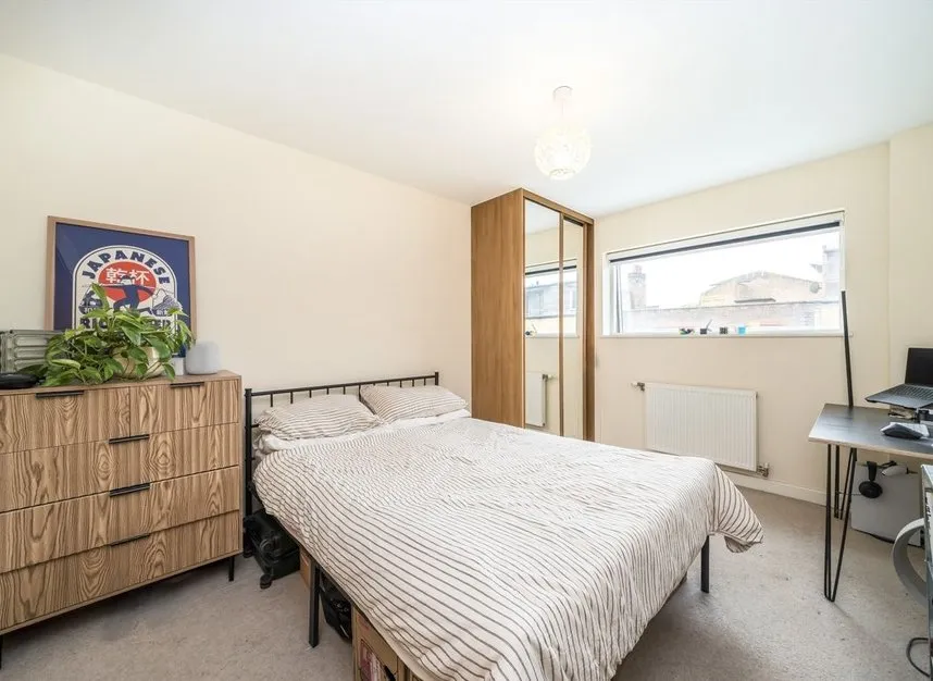 Singer Mews, Clapham North, SW4, photo 6