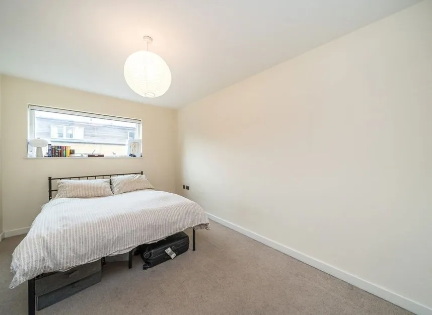 Singer Mews, Clapham North, SW4, photo 11