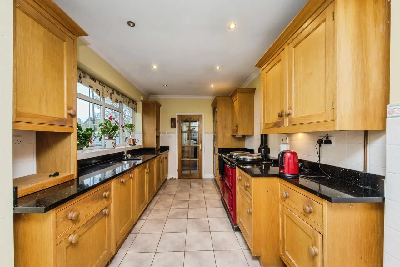 Birtles Road, Macclesfield, SK10, photo 3