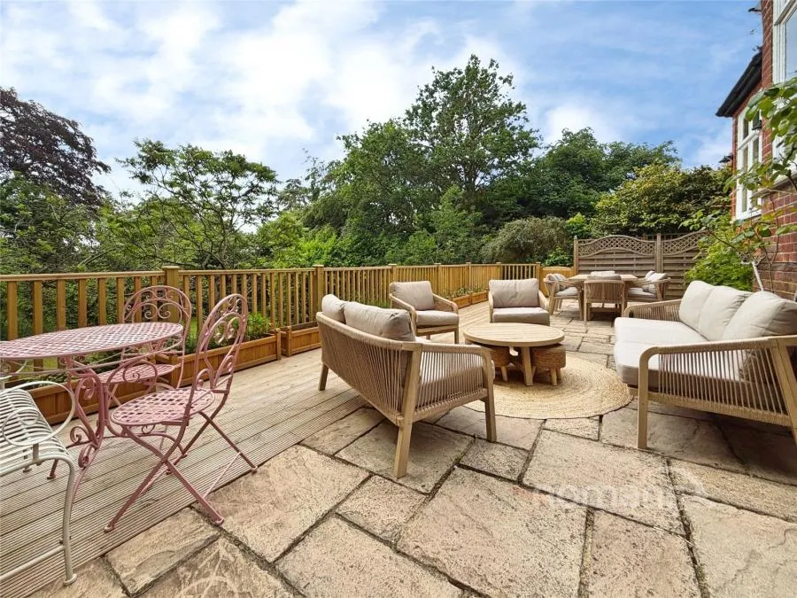 Crawley Lodge, Crawley Ridge, GU15, photo 8