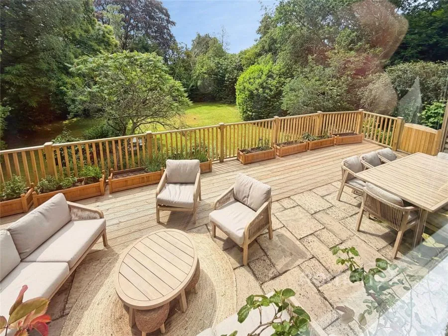 Crawley Lodge, Crawley Ridge, GU15, photo 35