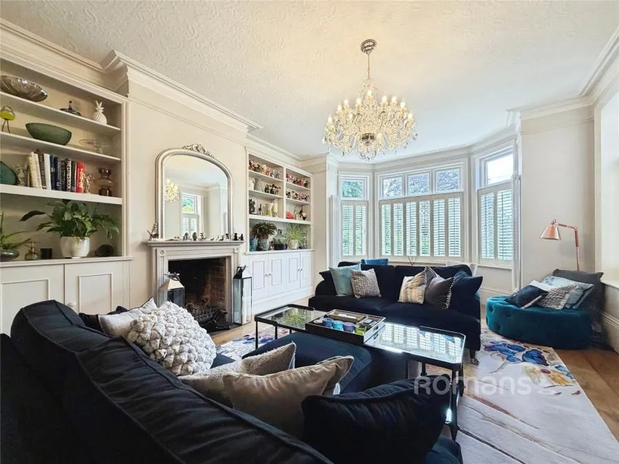 Crawley Lodge, Crawley Ridge, GU15, photo 24