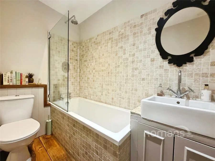 Crawley Lodge, Crawley Ridge, GU15, photo 22