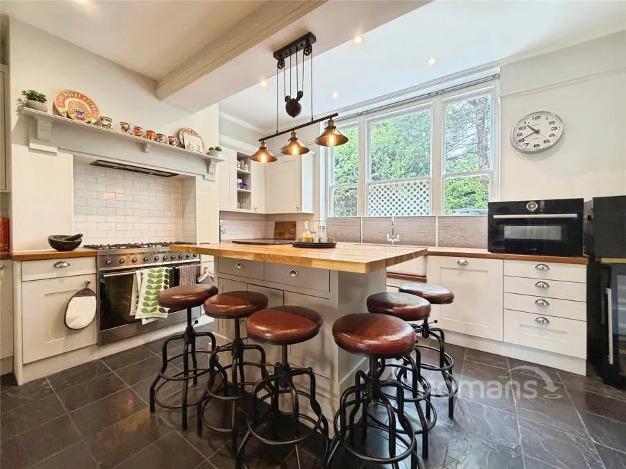 Crawley Lodge, Crawley Ridge, GU15, photo 5