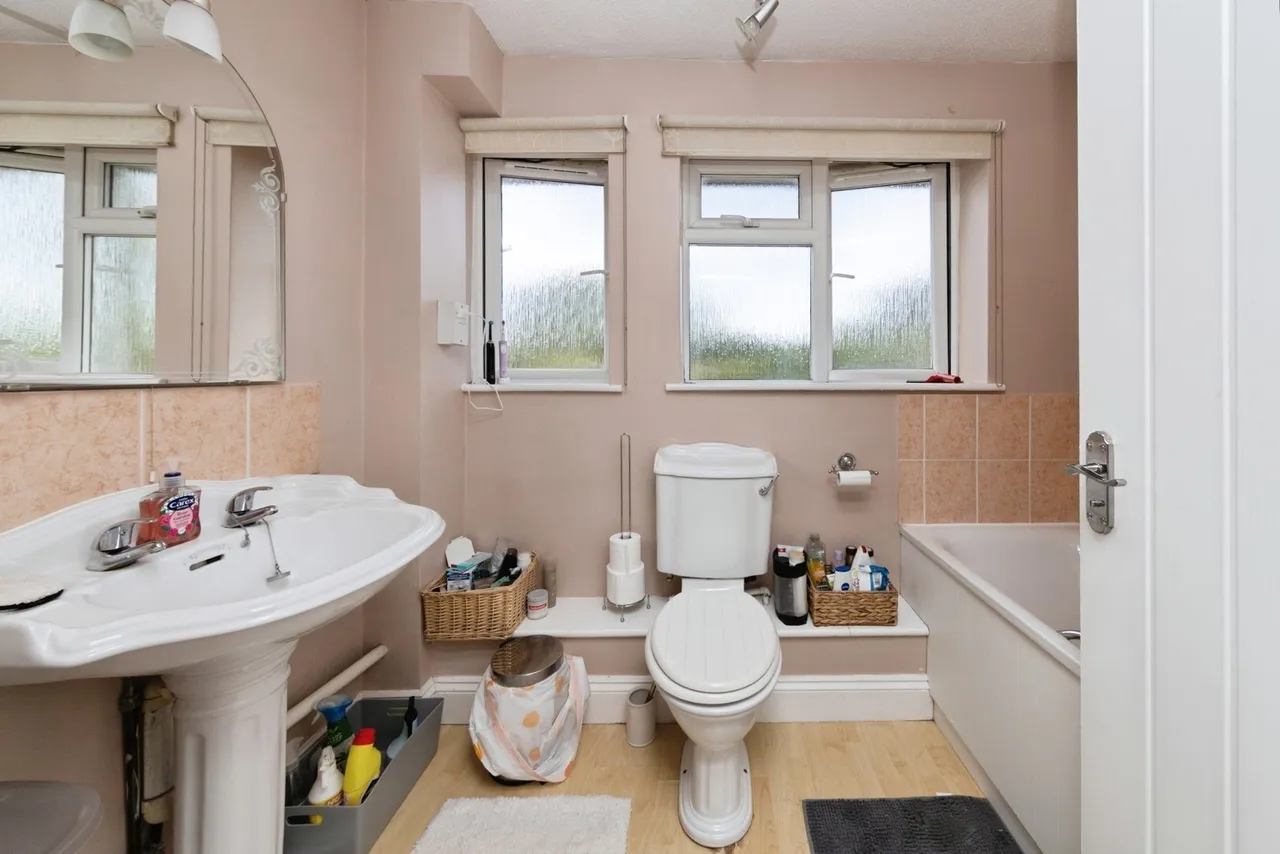 Whitelake Road, Tonbridge, TN10, photo 16