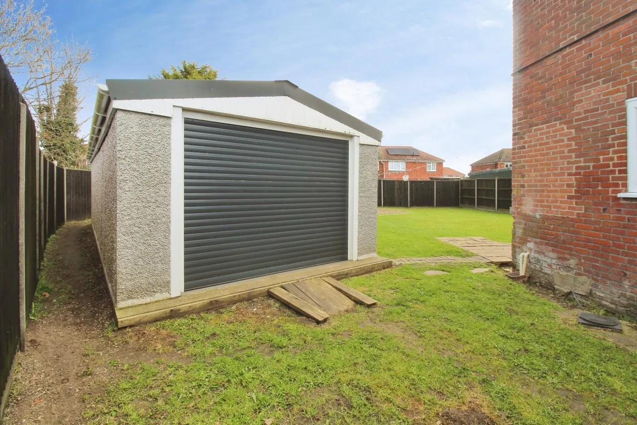 Bacton Road, Norwich, NR3, photo 18