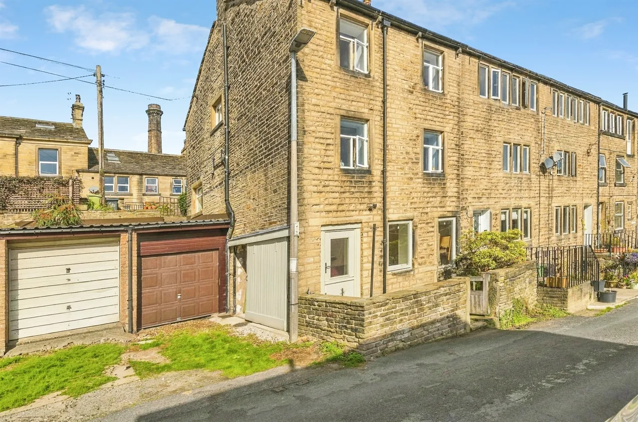 Woodhead Road, Holmbridge, HD9, photo 4