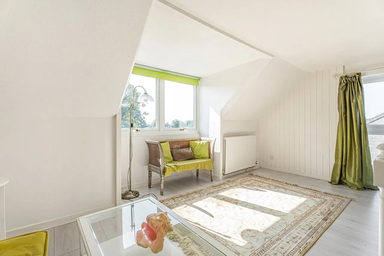 Hanworth Road, Hounslow, TW3, photo 17