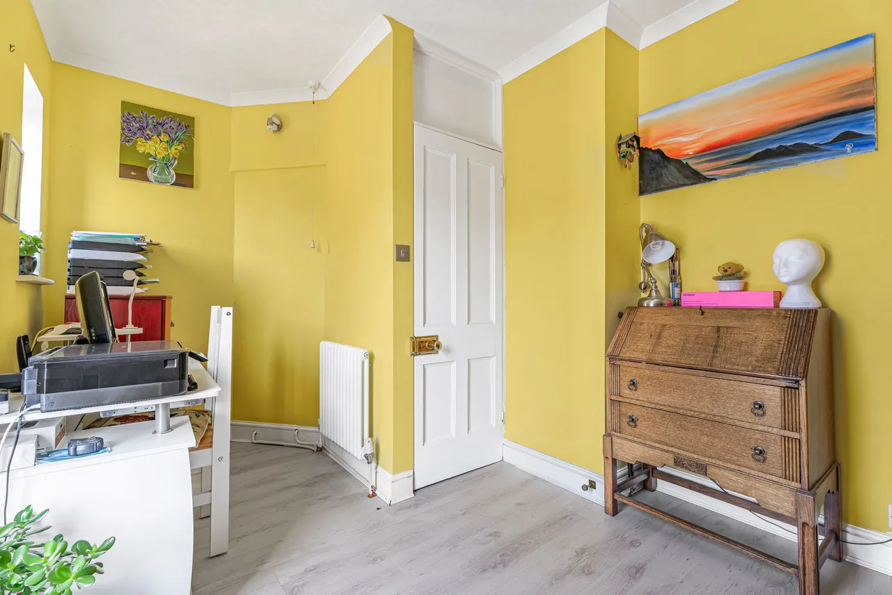 Hanworth Road, Hounslow, TW3, photo 28