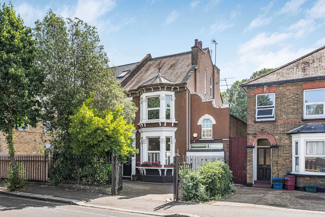 Hanworth Road, Hounslow, TW3, photo 39