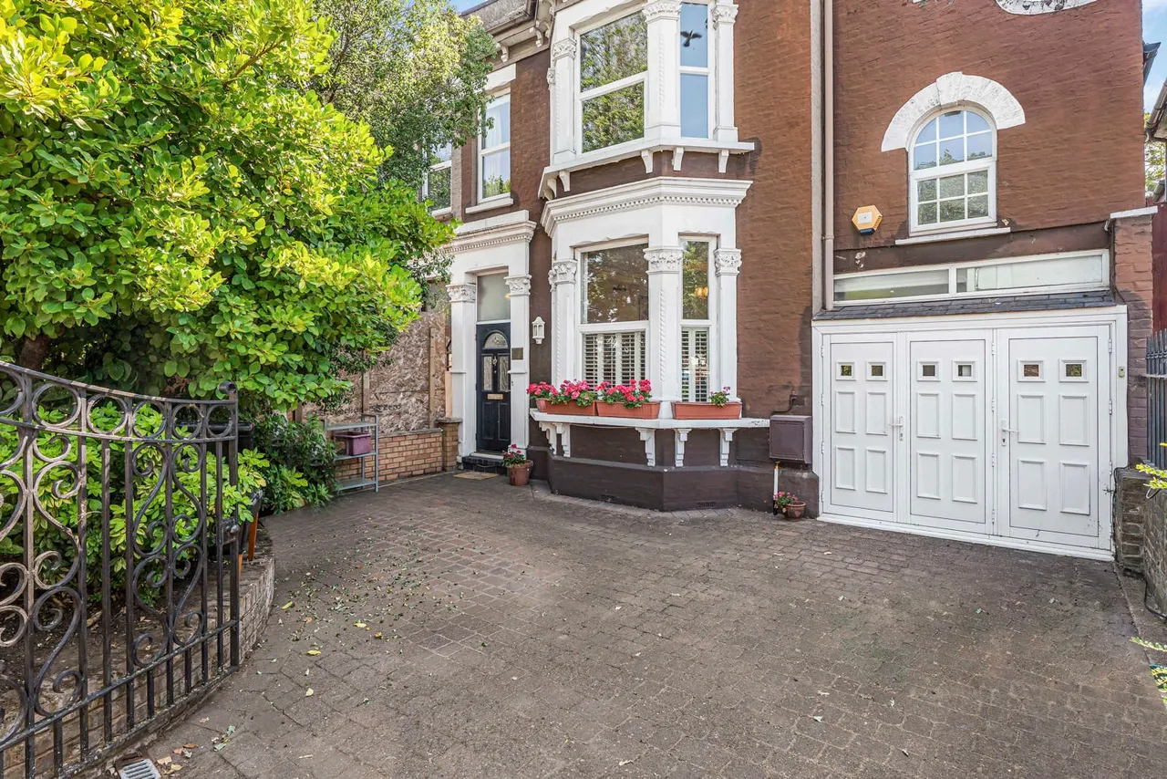 Hanworth Road, Hounslow, TW3, photo 38