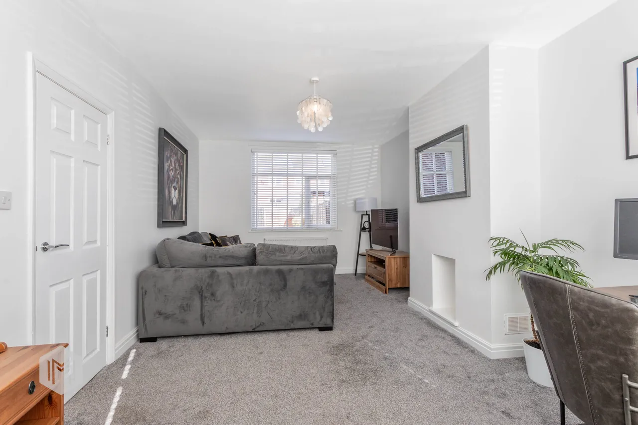 Manchester Road, Worsley, M28, photo 6