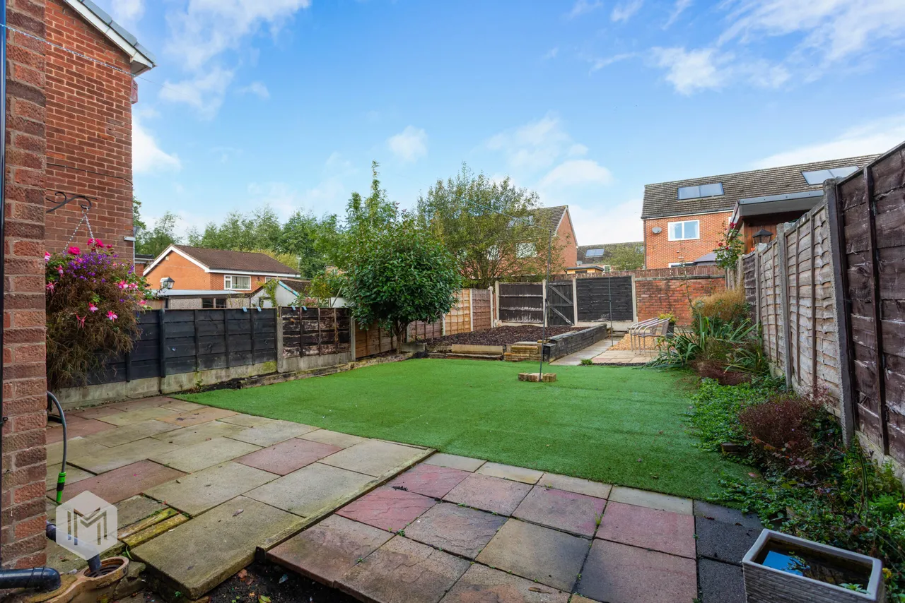 Manchester Road, Worsley, M28, photo 3