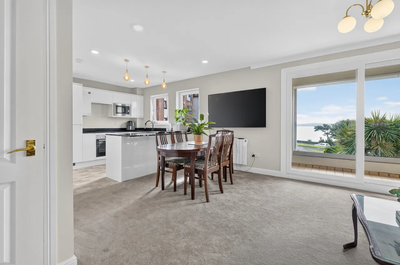 19 Underbank, Largs, KA30 8SS, photo 3