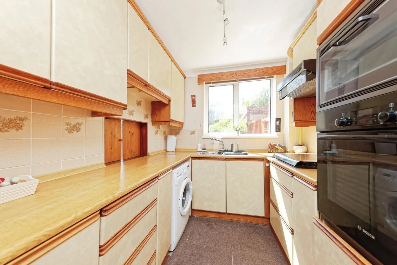 Maple Close, Rough Common, Canterbury, Kent, CT2, photo 5