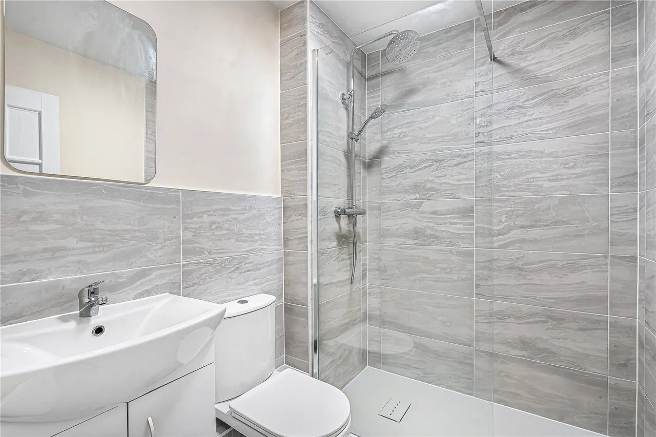 Meadway, Twickenham, TW2, photo 5