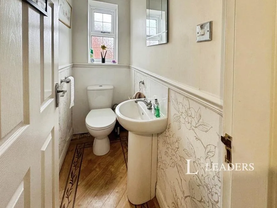 Cotswold Grove, Mansfield, NG18, photo 13