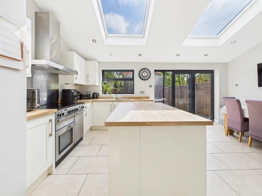 Innsworth Lane, Longlevens, photo 5