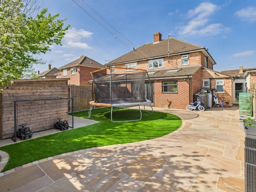 Innsworth Lane, Longlevens, photo 4