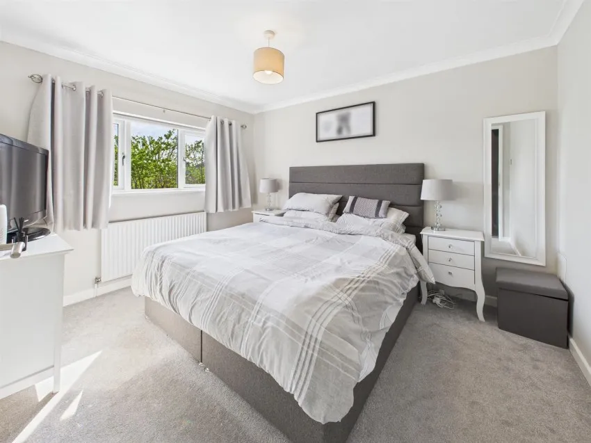 Innsworth Lane, Longlevens, photo 15